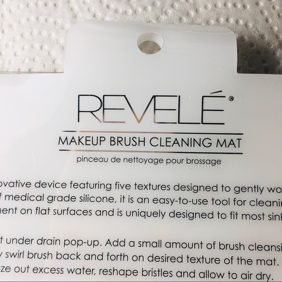 MAKEUP CLEANING BRUSH MAT IN PEACH! LIPS! - Picture 6 of 6